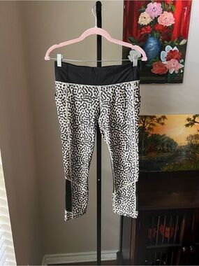 Lululemon pace rival crop luxtreme ace spot grain running tights
